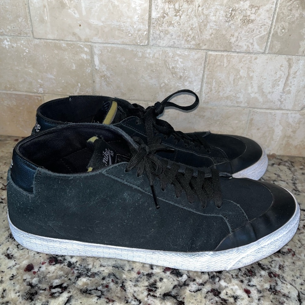 Nike Sb Zoom Blazer Chukka XT Black Suede Mid Top Sneaker Shoes Men 12